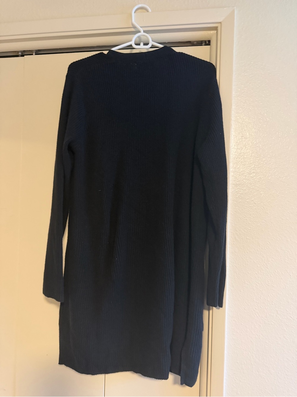 Old Navy Black Open-Weave Knit Cardigan - Picture 3 of 3